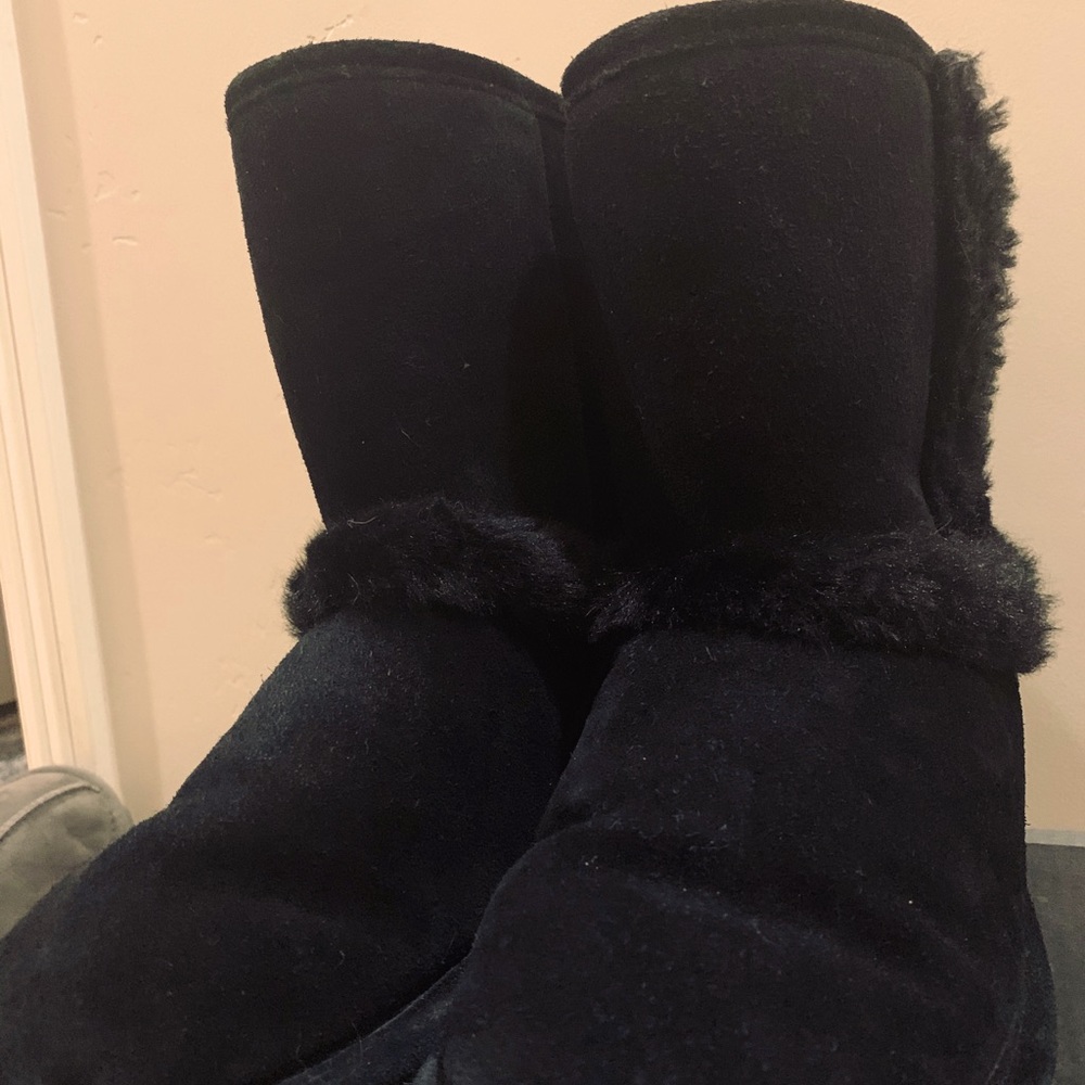 Bearpaw black winter boots size 10